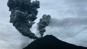 Utbrudd i Sinabung-vulkanen på Sumatra i Indonesia