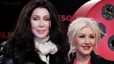 Cher og Christina Aguilera (Foto: TOBIAS SCHWARZ/Reuters)