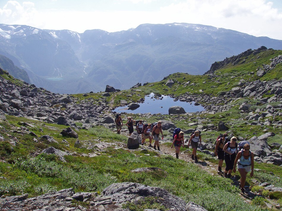 Turgjeng langs Keiserstien fra Sunndal til Fonnabu.