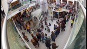 Mozart-flashmob - Helt vanlige folk på et helt vanlig kjøpesenter fikk seg en opplevelse helt utenom det vanlige i helgen.