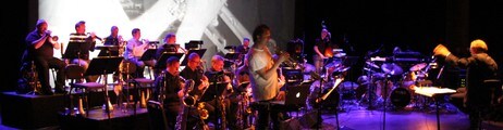 Nils Petter Molvær med Bergen Big Band (Foto: Erling Wicklund/NRK) Nils Petter Molvær med Bergen Big Band (Foto: Erling Wicklund/NRK)