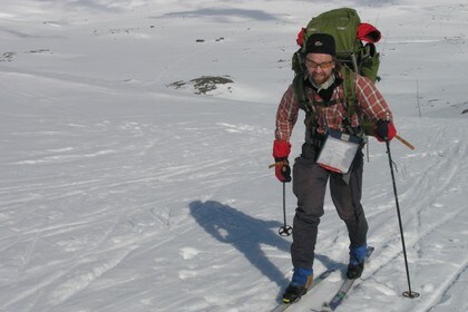 Øystein Lia på skitur. Mellom Hellevassbu og Haukeliseter