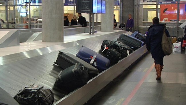 Bagasjebånd Oslo Lufthavn Gardermoen OSL (Foto: Gunnar Sakshaug/NRK) Bagasjebånd Oslo Lufthavn Gardermoen OSL (Foto: Gunnar Sakshaug/NRK)