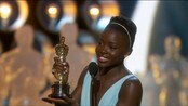 Oscar 2014: Se Lupita Nyong'os takketale - Lupita Nyong’O vant natt til mandag Oscar for beste kvinnelige birolle. Se takketalen hennes.