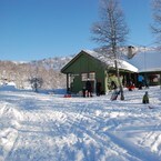 Det er gode omgivelser for ski og aktiviteter i snø rundt Grieghytten