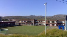 Mehamn skole (Foto: Aslak Ballari/NRK)