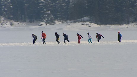 Fra skøytefestivalen på Mjøsa. (Foto: Arne Sørenes/NRK)