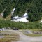Eit helikopter måtte frakte bjørnen ned frå Vetlebreen.