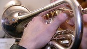 Elitekorps i Oslo mangler lokaler og penger - Mange av Oslos elitekorps har så dårlige kår at de sliter med å holde det gående. Derfor tok Oslo Brass Band nylig saken i egne hender i jakten på øvingslokale.