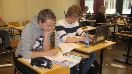 Elever på Elverum videregående skole (Foto: Torunn Myhre) Elever på Elverum videregående skole (Foto: Torunn Myhre)