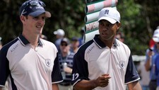 Tiger Woods og Justin Rose (Foto: OCTAVIAN CANTILLI/Reuters)