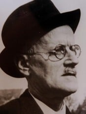 Forfatteren James Joyce (Foto: FRAN CAFFREY/AFP) Forfatteren James Joyce (Foto: FRAN CAFFREY/AFP)