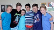 MGPjr 2013: a-streams første videoblogg - Alle finalistene har videoblogget fra årets MGPjr-leirskole. Her forteller a-stream om sin opplevelse. Hvordan var det å møte de andre finalistene og hva syntes de om årets felleslåt? 