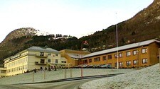 Nordfjord sjukehus (Foto: NRK) Nordfjord sjukehus (Foto: NRK)