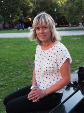 Helle Nyhuus i Skeive dager (Foto: Steinar Grønbekk/Skeive dager) Helle Nyhuus i Skeive dager (Foto: Steinar Grønbekk/Skeive dager)