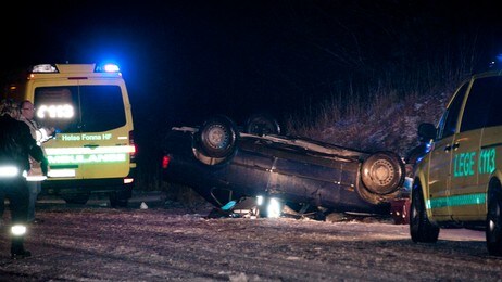 Bil av veien ved Bygnes på Karmøy (Foto: Kristian Eidesvik)