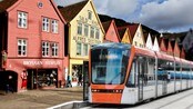 Bybane på Bryggen i Bergen (Foto: Montasje: Kallestad, Gorm/Scanpix)