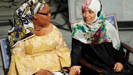 Leymah Gbowee og Tawakkul Karman (Foto: JOHN MCCONNICO/Ap) Leymah Gbowee og Tawakkul Karman (Foto: JOHN MCCONNICO/Ap)