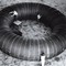 Denne farkosten fra 1961 ligner mer på et gigantisk gummihjul enn en romstasjon. Men så hjalp også dekkprodusenten Goodyear til med å designe den. Stasjonen ville blåst seg opp etter oppskyting. Deretter ville trykkabiner blitt tilgjengelig for mannskapet om bord, som de kunne bo og jobbe i.
Denne farkosten fra 1961 ligner mer på et gigantisk gummihjul enn en romstasjon. Men så hjalp også dekkprodusenten Goodyear til med å designe den. Stasjonen ville blåst seg opp etter oppskyting. Deretter ville trykkabiner blitt tilgjengelig for mannskapet om bord, som de kunne bo og jobbe i.