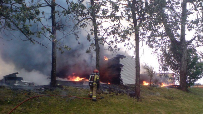 Brann på Selsbakk (Foto: Tor Berre)