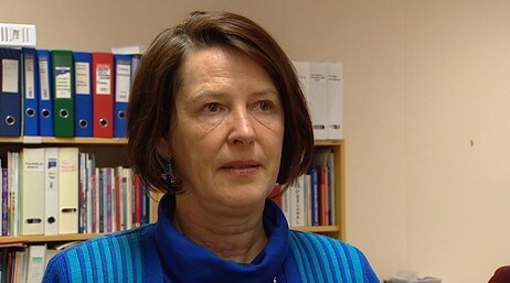 Fylkeslege i Finnmark, Karin Straume (Foto: Arnstein Jensen/NRK) Fylkeslege i Finnmark, Karin Straume (Foto: Arnstein Jensen/NRK)