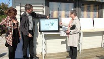 Flyhistorie på frimerke (Foto: Aina Indreiten/NRK)