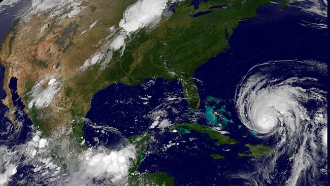 Orkanen «Earl» utenfor USAs østkyst (Foto: NASA/Ap)