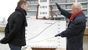 Jakten på Norge: Det norske krokodillegapet - Carsten O. Five viser Per Sinding-Larsen hvordan det norske boligmarkedet skiller seg fra resten av Europa, og hvordan avstanden mellom nordmenns inntekt og gjeldsbeholdning ikke kan fortsette å øke.