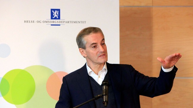 Jonas Gahr Støre på Sykehuset i Vestfold (Foto: Peder Gjersøe/NTB scanpix) Jonas Gahr Støre på Sykehuset i Vestfold (Foto: Peder Gjersøe/NTB scanpix)