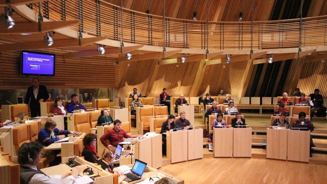 Sametinget, plenum (Foto: Dan Robert Larsen/NRK) Sametinget, plenum (Foto: Dan Robert Larsen/NRK)