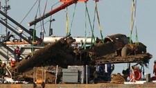 Britain Raised Bomber (Foto: Gareth Fuller/Ap) Britain Raised Bomber (Foto: Gareth Fuller/Ap)