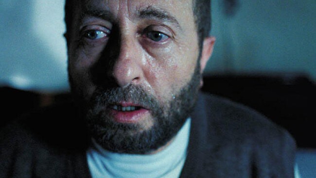 Fra filmen Takva - En manns frykt for Gud (Foto: Yeni Sinemacilar, Coracon International/Filmweb.no) Fra filmen Takva - En manns frykt for Gud (Foto: Yeni Sinemacilar, Coracon International/Filmweb.no)