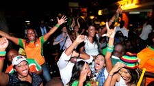 FBL-AFR-2012-ZAM-SUPPORTERS (Foto: Joseph Mwenda/Afp)