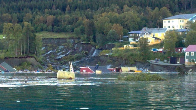 Ras i Lyngen i Troms (Foto: Arvid Johansen/SCANPIX) Ras i Lyngen i Troms (Foto: Arvid Johansen/SCANPIX)