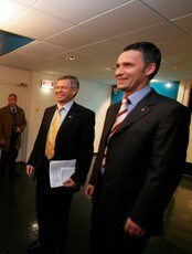 Jens Stoltenberg og Kjell Magne Bondevik (Foto: Erichsen, Jarl Fr./SCANPIX)