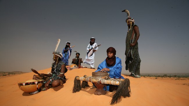 Etran Finatawa: ”Desert Crossroads” (Foto: Riverboat records) Etran Finatawa: ”Desert Crossroads” (Foto: Riverboat records)