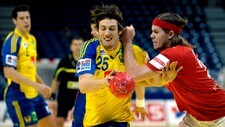 Kim Ekdahl du Rietz (Sverige) og Mikkel Hansen (Danmark) (Foto: Henriksson, Janerik/SCANPIX)