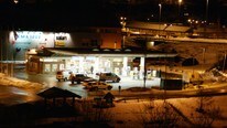 Bensinstasjonen ved Øyrane Torg (Foto: Remi Presttun)