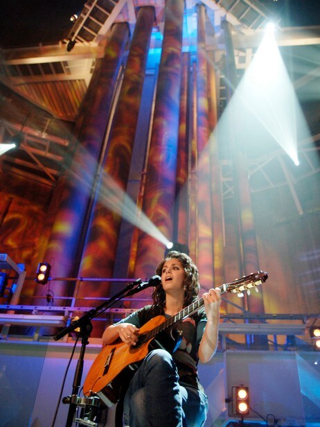 Ingen har trolig sunget så dypt som Katie Melua gjorde mandag. (Foto: ALSVIK, KJETIL/SCANPIX) Ingen har trolig sunget så dypt som Katie Melua gjorde mandag. (Foto: ALSVIK, KJETIL/SCANPIX)