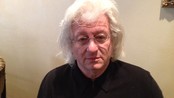 En forfatter må være fri, sier ungarske Peter Esterhazy - En forfatter må være fri, sier ungarske Peter Esterhazy. Reporter: Anne Cathrine Straume.