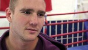 Otto Tangstad går i sin fars fotspor - Steffen Tangstad er fortsatt den eneste mannlige norske bokseren som har fått VM-kamp. Men nå vil sønnen Otto gå i farens fotspor. 