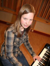 Maria Bø (15) pianist UNG Grieg (Foto: Maja Haaland/NRK)