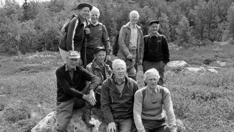 Noen av tungtvanns-sabotørene fra Kompani Linge i 1990 (Foto: Berg, Bjørn/SCANPIX) Noen av tungtvanns-sabotørene fra Kompani Linge i 1990 (Foto: Berg, Bjørn/SCANPIX)