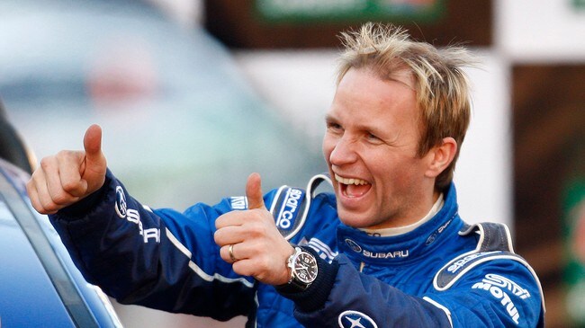 Jublende Petter Solberg (Foto: EDDIE KEOGH/REUTERS) Jublende Petter Solberg (Foto: EDDIE KEOGH/REUTERS)