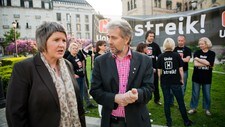 Streik foran Stortinget (Foto: Varfjell, Fredrik/NTB scanpix)