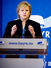 Erna Solberg (Foto: Thomas Winje Øijord/NTB scanpix) Erna Solberg (Foto: Thomas Winje Øijord/NTB scanpix)