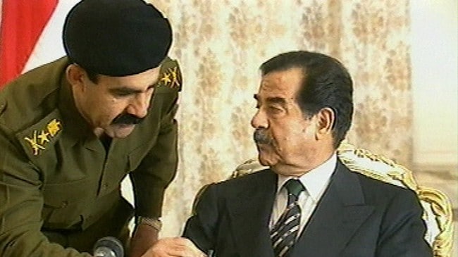 Saddam Hussein (Foto: (AP Photo/ ARAB TV via APTN) ) Saddam Hussein (Foto: (AP Photo/ ARAB TV via APTN) )
