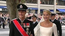 Mette-Marit og Haakon gifter seg