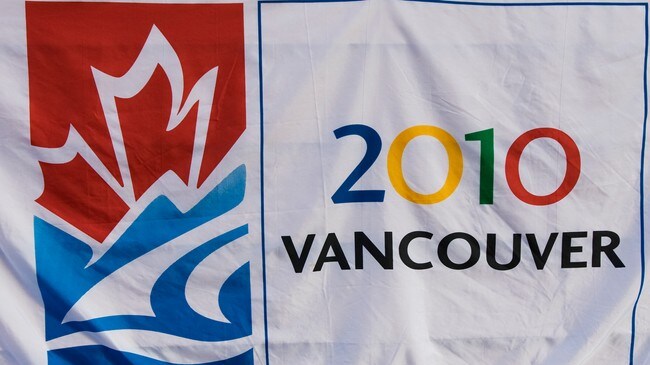 OL i Vancouver i 2010. Banner og logo. (Foto: Eeg, Jon/SCANPIX) OL i Vancouver i 2010. Banner og logo. (Foto: Eeg, Jon/SCANPIX)