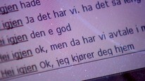 Nettchat med mindreårige (Foto: Lars-Petter Kalkenberg/NRK) Nettchat med mindreårige (Foto: Lars-Petter Kalkenberg/NRK)